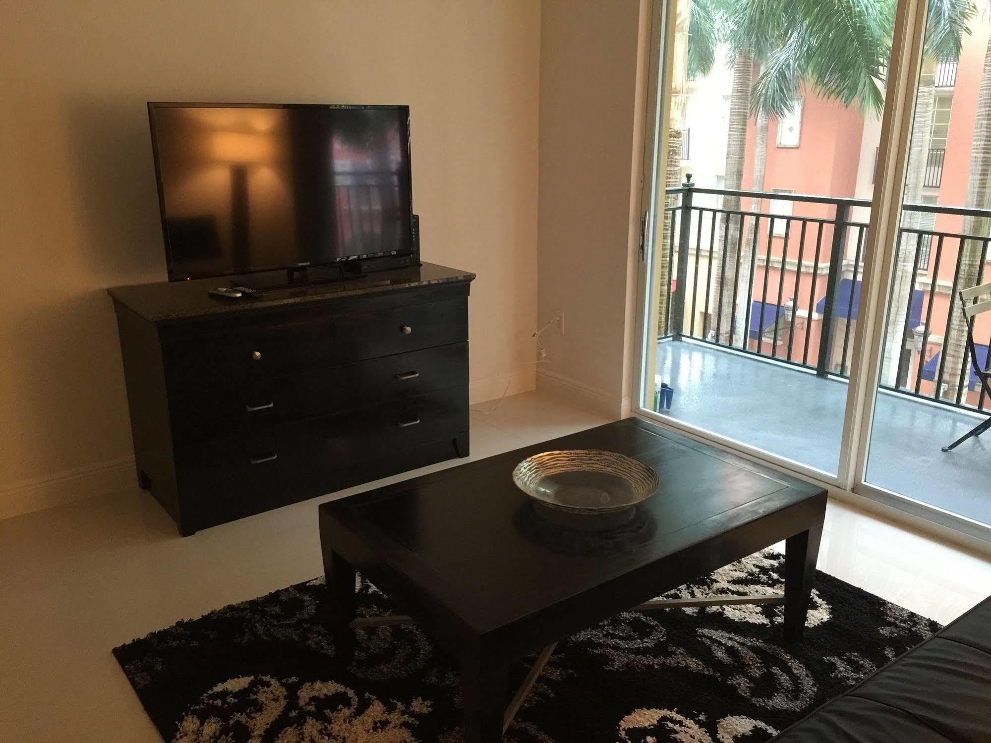 Lyx Suites At Merrick Park In Coral Gables Eksteriør bilde